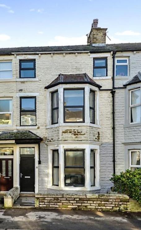 Beautiful Townhouse In Morecambe Exterior foto